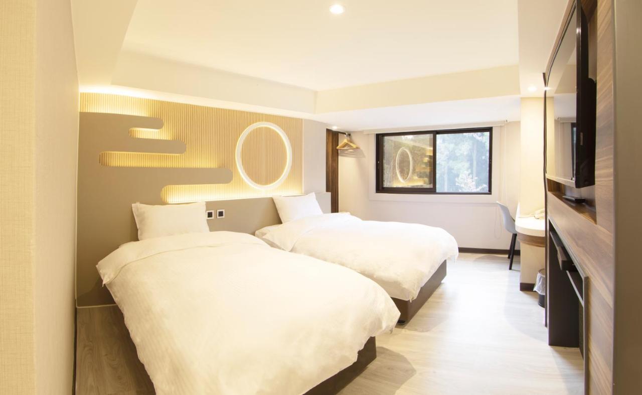 Alishan Shermuh Tourist Hotel Zhongzheng  Eksteriør billede